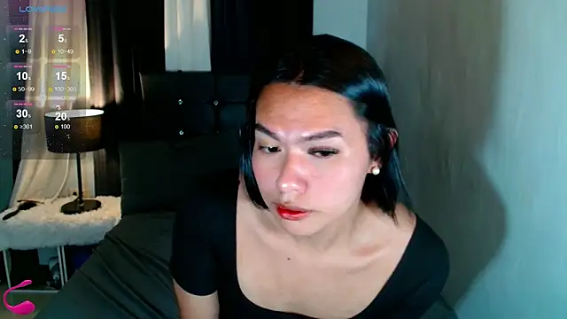 fallinLunaxX online show from 06/04/26, 06:19