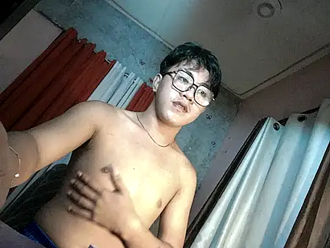 ur fucking rolly online show from 11/06/25, 02:18