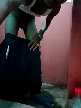 Snapshot of EmotionalOpenair55 chatting on 10/06/25, 09:40 EmotionalOpenair55 online show from 10/06/25, 09:40