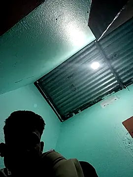 Snapshot of EmotionalOpenair55 chatting on 12/16/25, 04:34 EmotionalOpenair55 online show from 12/16/25, 04:34