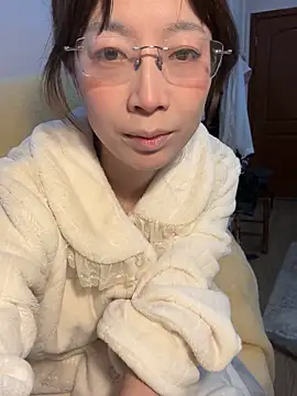 Snapshot of yourkeer chatting on 03/07/26, 06:54 yourkeer online show from 03/07/26, 06:54