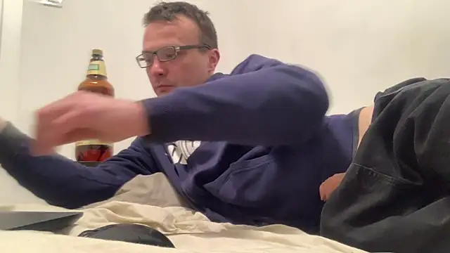 viktor1992-1-1 online show from 02/14/26, 09:55