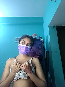 Snapshot of hottywife-03 chatting on 10/28/25, 07:49 hottywife-03 online show from 10/28/25, 07:49