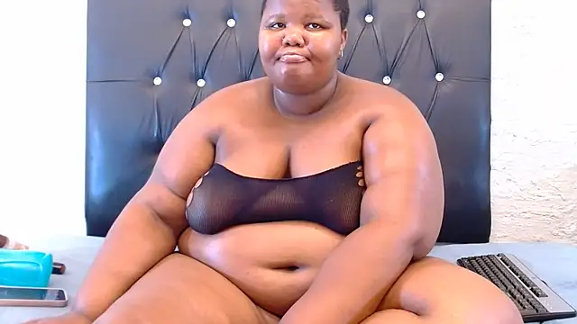 LadyBear2002 online show from 03/21/26, 03:04