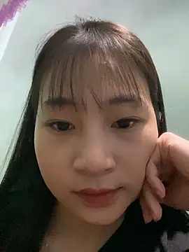 banlinh004 online show from 10/05/25, 02:21