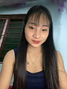 banlinh004 online show from 10/20/25, 05:02