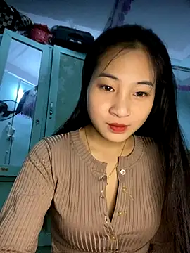 banlinh004 online show from 12/04/25, 01:09