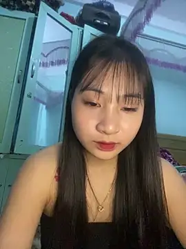 banlinh004 online show from 02/25/26, 04:05
