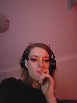 lonely Cosplay chick online show from 10/14/25, 01:34