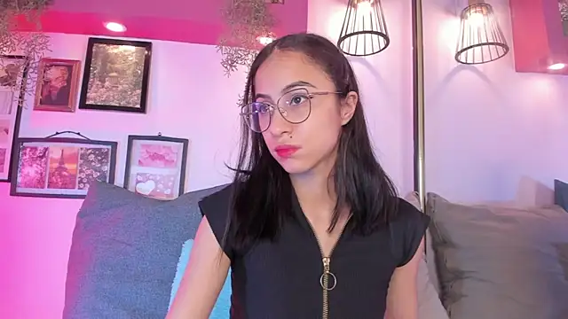 Alana Martinez  online show from 10/29/25, 01:13