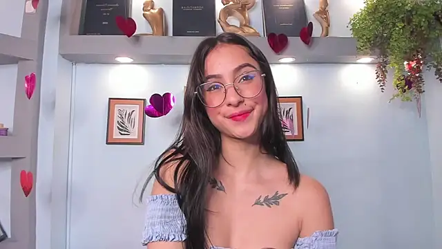 Alana Martinez  online show from 02/25/26, 07:56