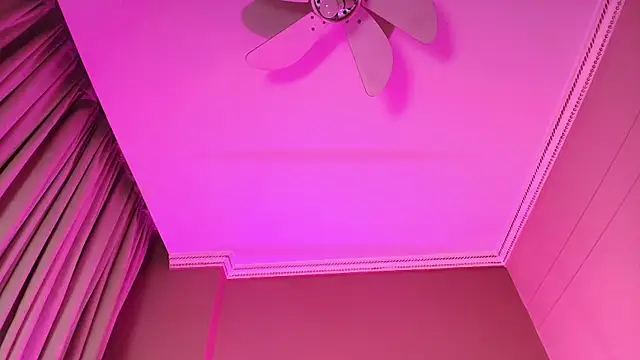 LilithEsme online show from 01/15/26, 08:23