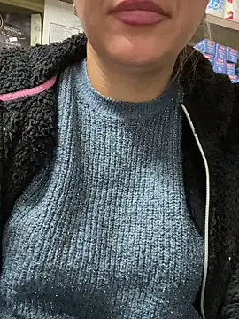 Snapshot of Daiana_Andra chatting on 10/17/25, 09:01 Daiana Andra online show from 10/17/25, 09:01