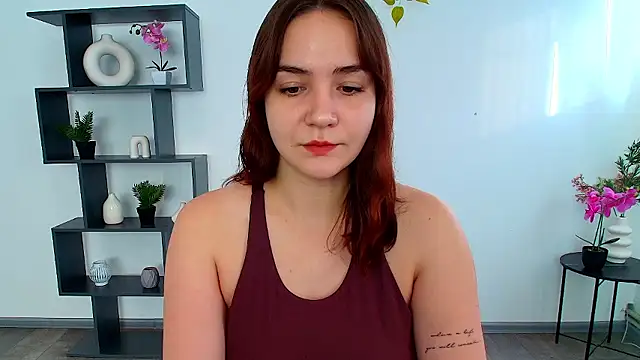 OliviaMontgommery online show from 11/12/25, 06:14