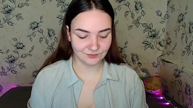 Snapshot of OliviaMontgommery chatting on 03/29/26, 12:38 OliviaMontgommery online show from 03/29/26, 12:38