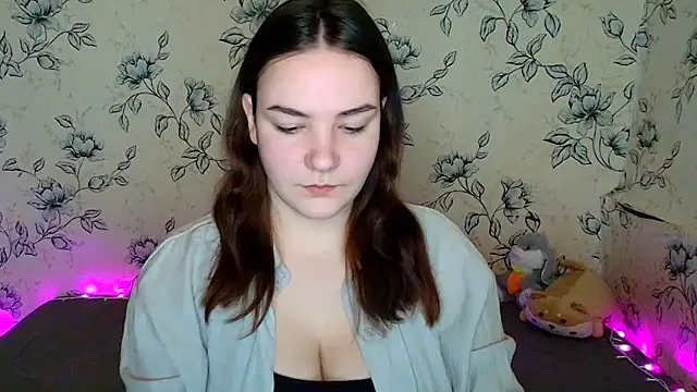 Snapshot of OliviaMontgommery chatting on 04/14/26, 09:59 OliviaMontgommery online show from 04/14/26, 09:59