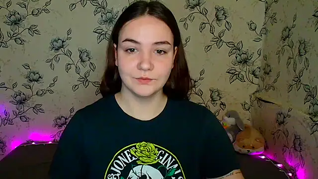 Snapshot of OliviaMontgommery chatting on 04/15/26, 01:51 OliviaMontgommery online show from 04/15/26, 01:51