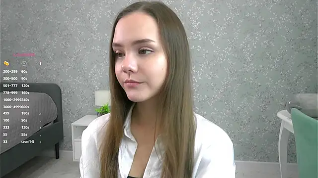 Snapshot of SweetSaraPie chatting on 10/25/25, 06:57 SweetSaraPie online show from 10/25/25, 06:57