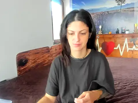 anissawhitenss online show from 11/04/25, 07:29