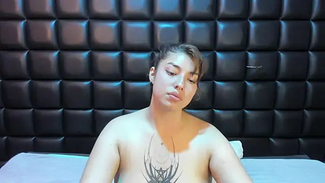 Violetta Swett  online show from 01/08/26, 01:35