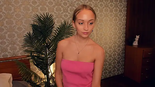 Snapshot of MikeDreese chatting on 11/01/25, 09:22 MikeDreese online show from 11/01/25, 09:22