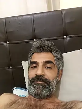 Snapshot of AliTaner07 chatting on 12/19/25, 10:28 AliTaner07 online show from 12/19/25, 10:28