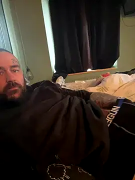 Snapshot of ju8870 chatting on 12/14/25, 11:48 ju8870 online show from 12/14/25, 11:48