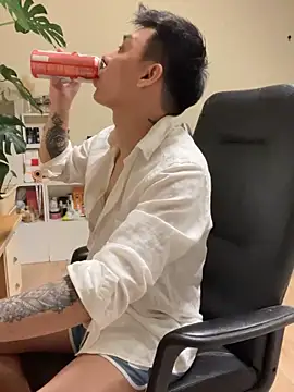 latava online show from 10/28/25, 05:15