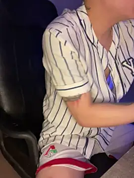 latava online show from 12/22/25, 04:37