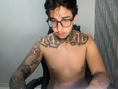 RealGdiass online show from 04/22/26, 01:52