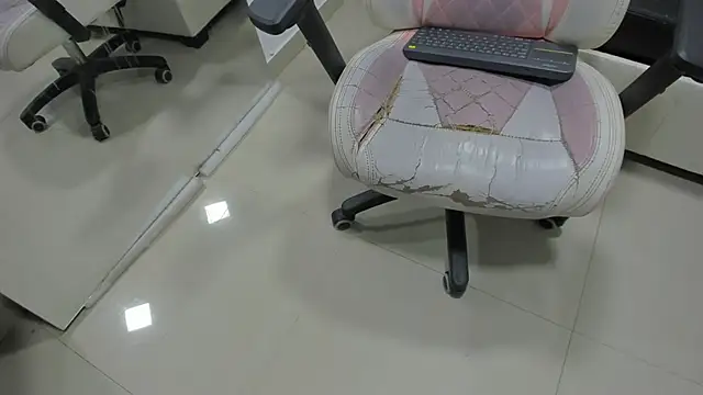 Snapshot of Madeline_jade chatting on 10/20/25, 03:07 Madeline jade online show from 10/20/25, 03:07