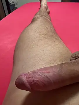 Snapshot of GiNo_93 chatting on 11/07/25, 05:07 GiNo 93 online show from 11/07/25, 05:07