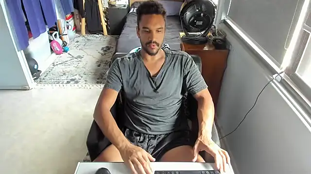 CassiusJohnson online show from 10/17/25, 01:31