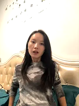 Mile-m online show from 10/26/25, 01:39