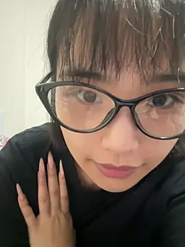 eee79bbb online show from 05/05/26, 03:31