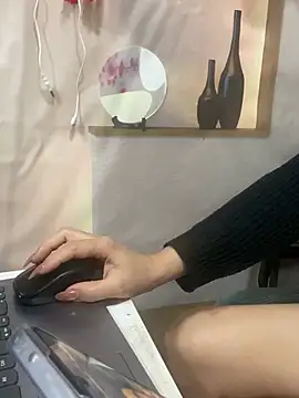 Snapshot of Azura_a chatting on 02/06/26, 02:09 Azura a online show from 02/06/26, 02:09