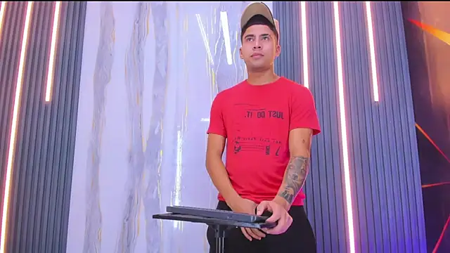 Play boys Hot2 online show from 11/23/25, 04:12