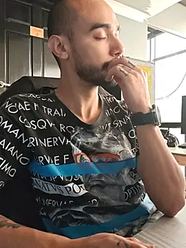 Snapshot of 2_fire chatting on 10/15/25, 01:00 2 fire online show from 10/15/25, 01:00