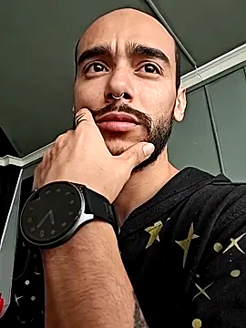 Snapshot of 2_fire chatting on 11/07/25, 01:55 2 fire online show from 11/07/25, 01:55