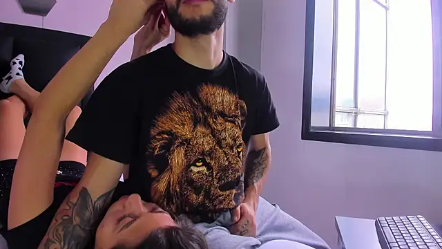 2 fire online show from 12/19/25, 08:05