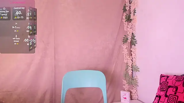 Snapshot of Alina_Chapman chatting on 11/12/25, 08:04 Alina Chapman online show from 11/12/25, 08:04