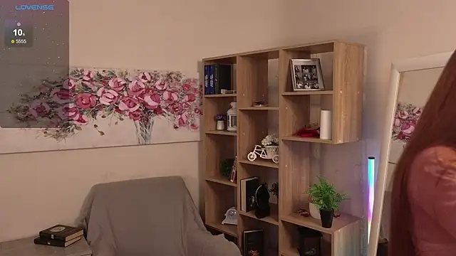 Eileen Burton online show from 04/12/26, 06:35