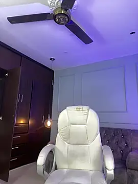 Rose monroee online show from 03/31/26, 06:30