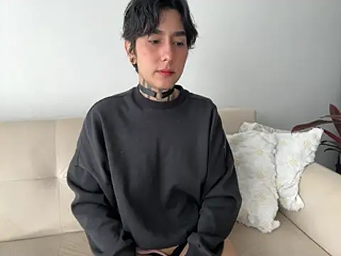 DaisyEmily online show from 04/17/26, 03:26