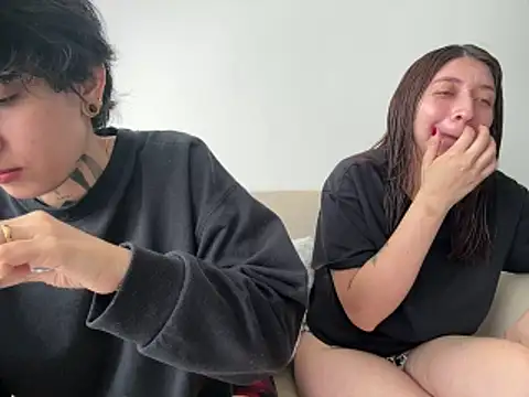 DaisyEmily online show from 05/14/26, 04:14