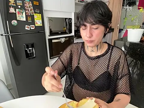 DaisyEmily online show from 05/29/26, 04:27