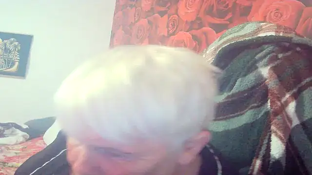 Playful MILF Demi online show from 05/19/26, 08:15