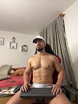 Ezzio Scolaro online show from 02/23/26, 01:14