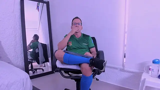  axelking  online show from 03/04/26, 11:49