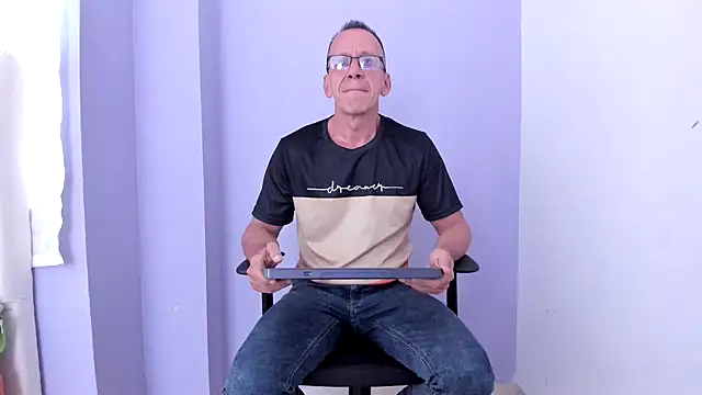  axelking  online show from 03/16/26, 11:36